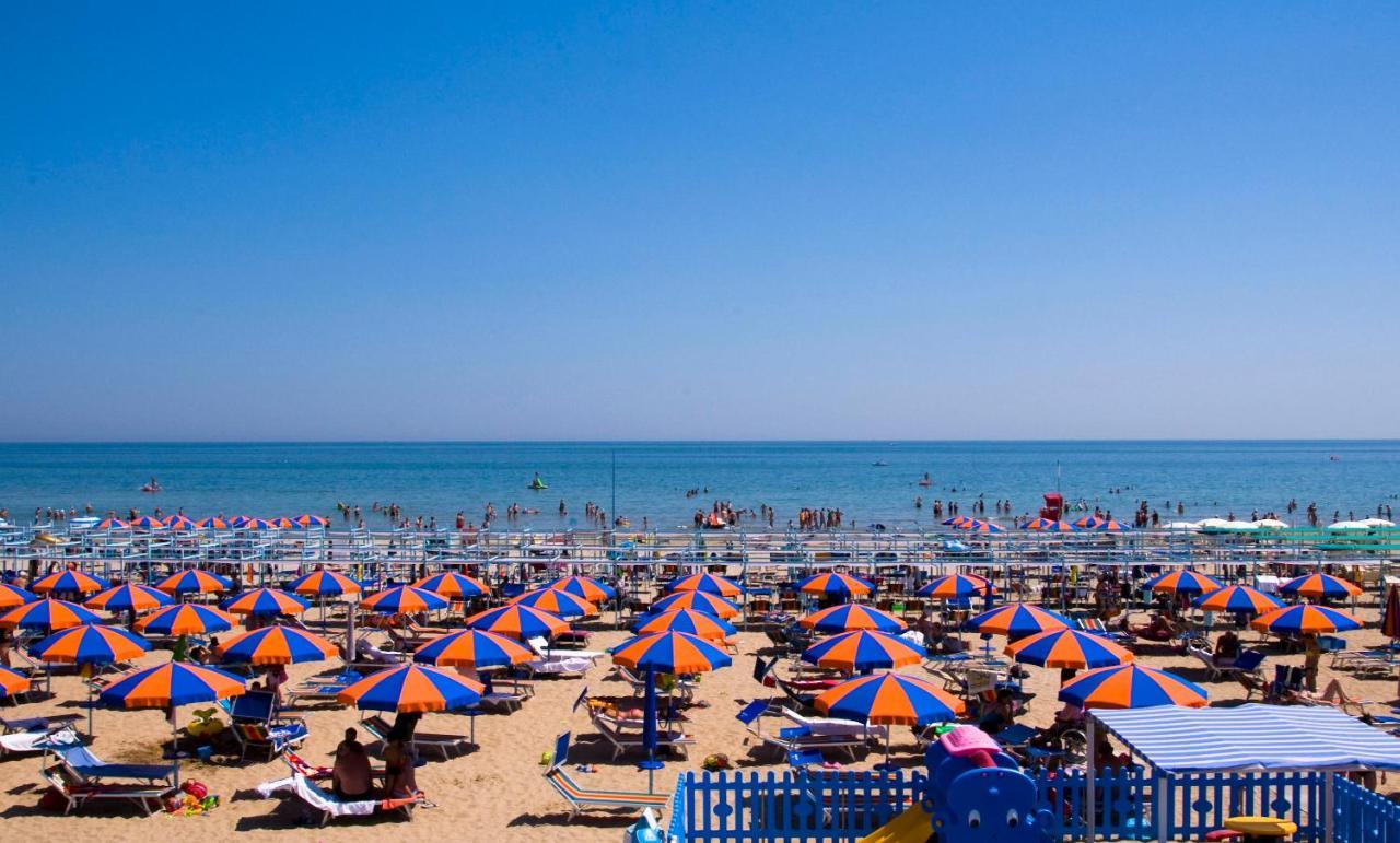 Hotel Maris Stella Riccione Eksteriør bilde