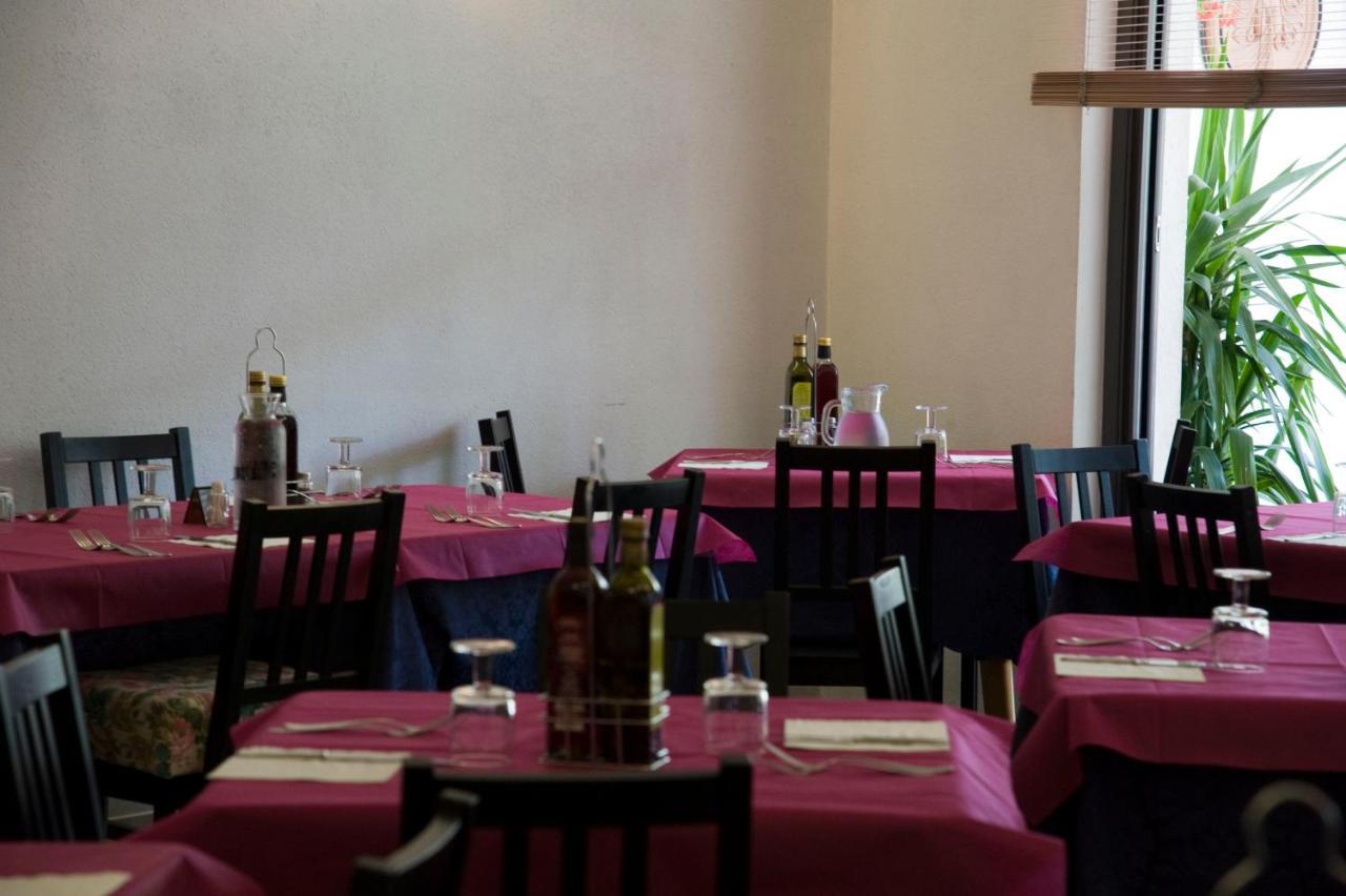 Hotel Maris Stella Riccione Eksteriør bilde