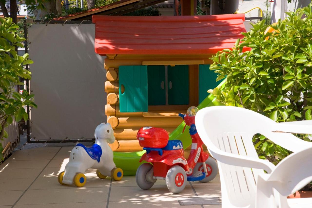 Hotel Maris Stella Riccione Eksteriør bilde