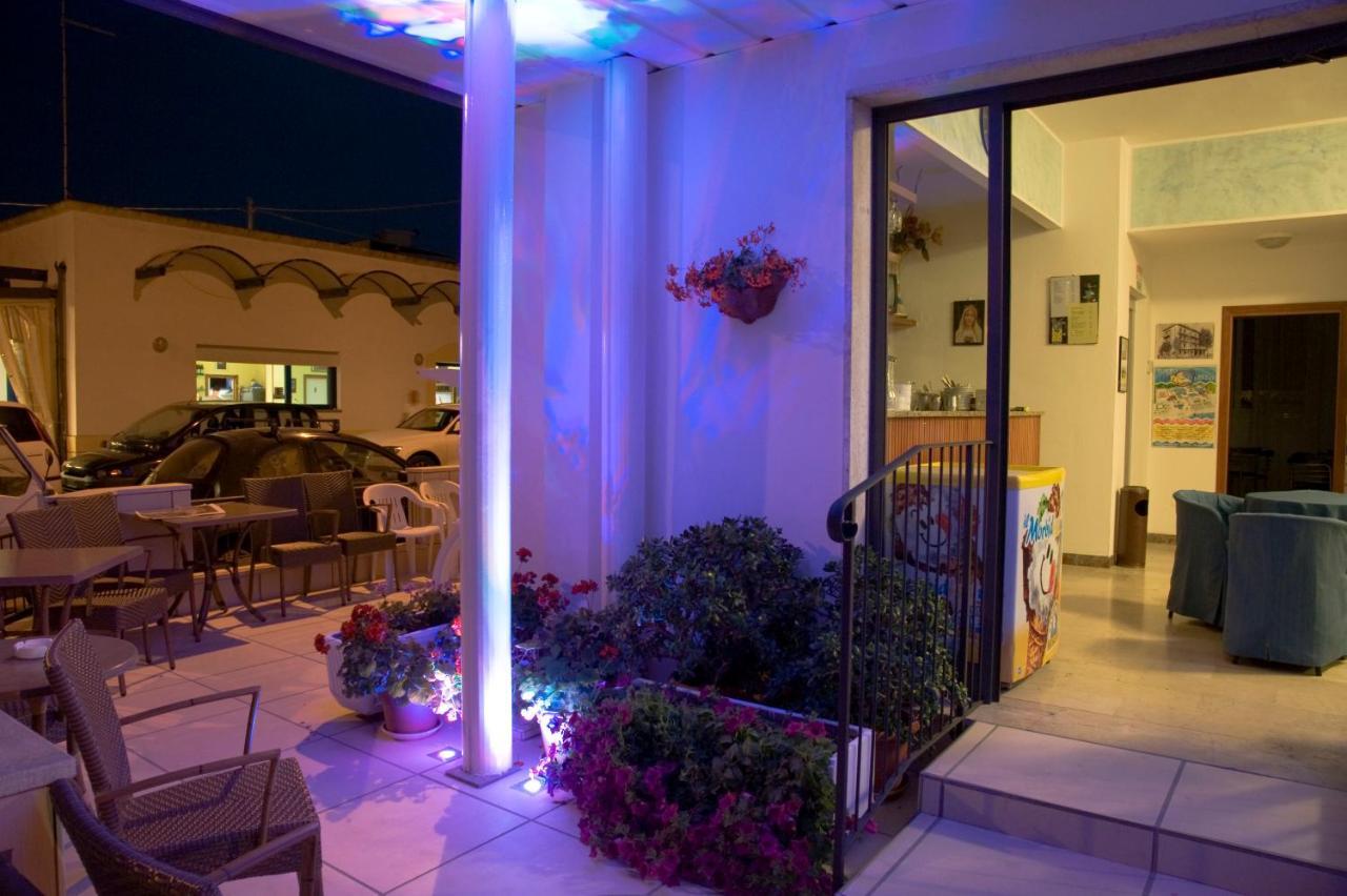 Hotel Maris Stella Riccione Eksteriør bilde