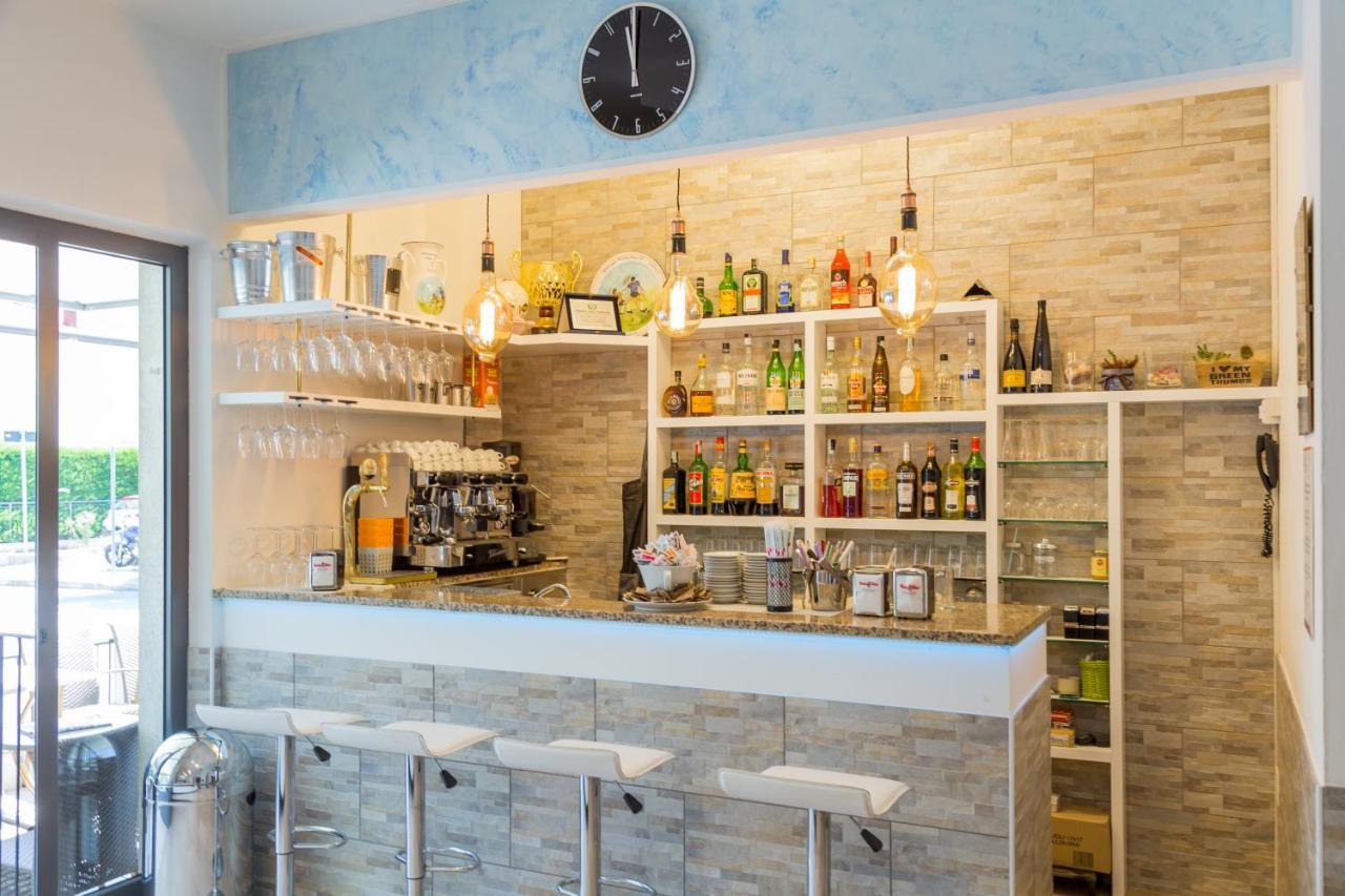 Hotel Maris Stella Riccione Eksteriør bilde