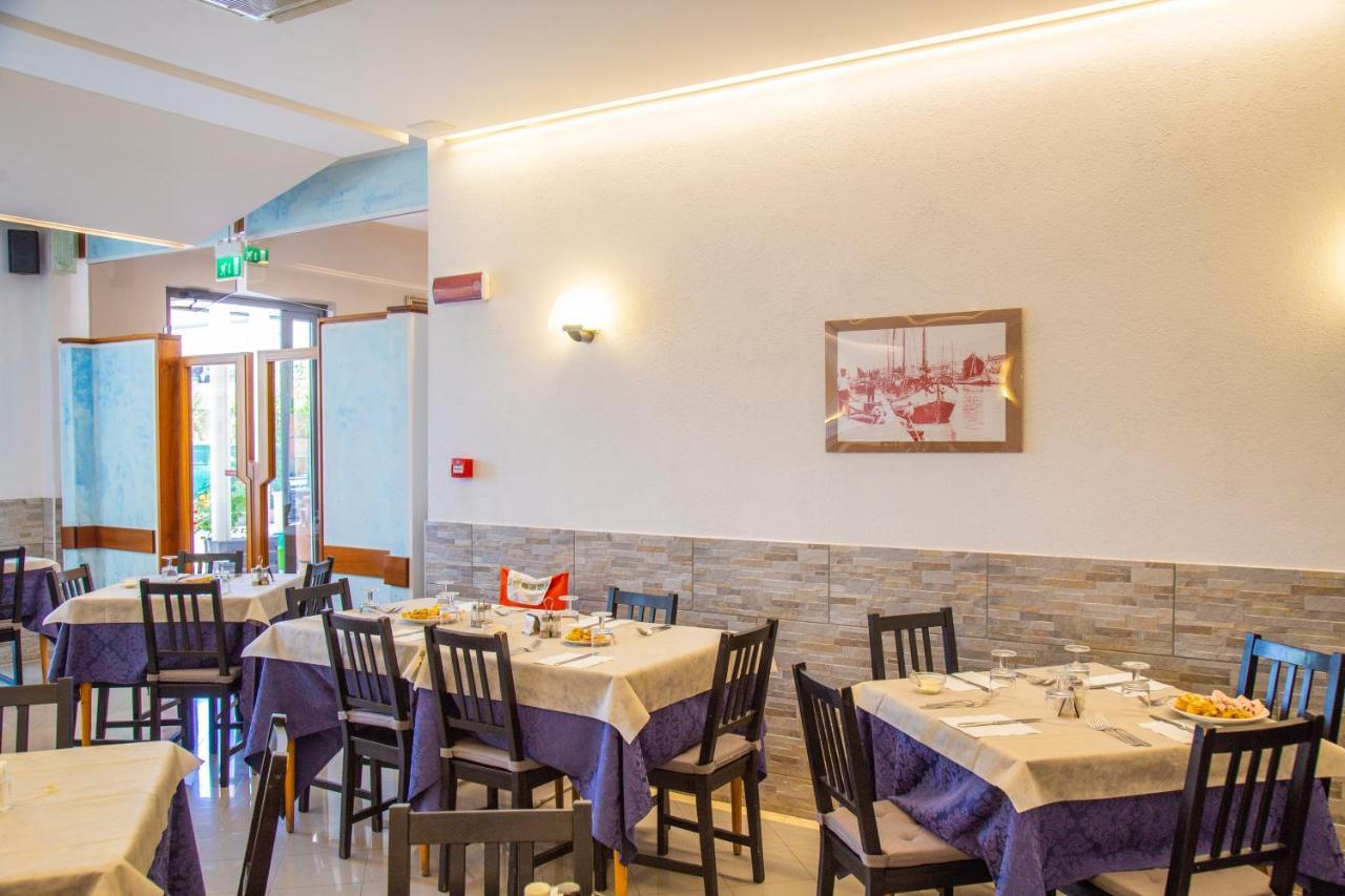 Hotel Maris Stella Riccione Eksteriør bilde